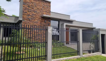Casa residencial em construção no bairro Pinheiro