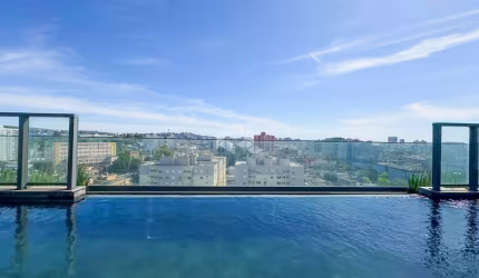 Apartamento à venda com 2 quartos e 1 vaga/box no bairro Santana em Porto Alegre/RS