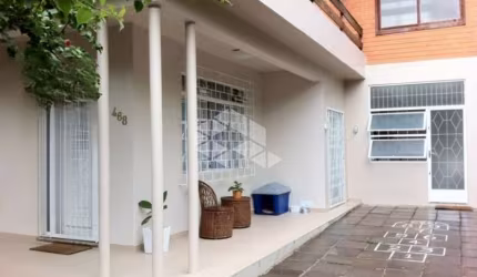 Casa com 3 dormitórios 152m²