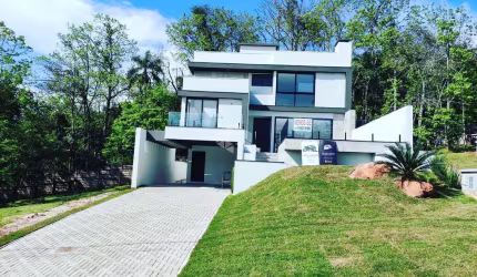 CASA ALTO PADRÃO BELLE VILLE
