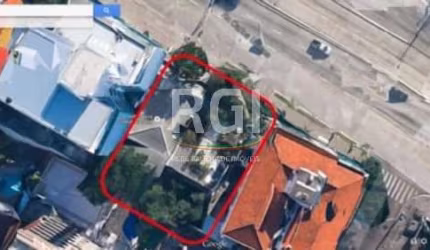 Terreno de 330 m2 no Bairro Auxiliadora