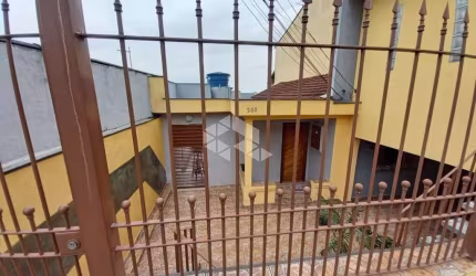 Casa com 2 dormitórios à venda, 290m2 por R$ 620.000,00 - Cidade A.E Carvalho.