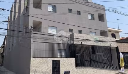 Apartamento á Venda em Itaquera  41m², 2 dormitórios, sala, área de serviço