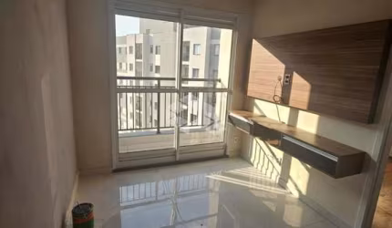 Apartamento á venda na Av. Pires do Rio - Itaquera.