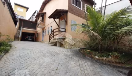 Sobrado à Venda, 3 Dorm.(s), 5 Vaga(s), Parque Cruzeiro do Sul