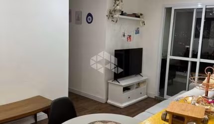 Apartamento á  venda no Tatuapé - 58m² com 2 dorm(s),1 suí­te e 1 vaga por R$600 Mil