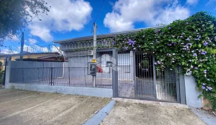 Casa Residencial com 4 quartos,  1 suite ,5 vagas ,200 m2. , Bairro Jd. Ipiranga em Porto Alegre.