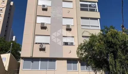 Apartamento de 2  quartos, 1 suíte com split. e 1 vaga