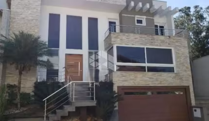 LINDA CASA EM CONDOMINIO COM ÁREA DE PRESERVAÇÃO E TODA A INFRAESTRUTURA PARA LASER S SEGURANÇA- AGRONOMIA  3 Suites, 420m² privativos