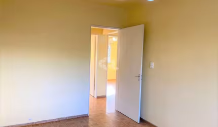 Apartamento 3 quartos com vaga escriturada, bairro Jd. Planalto em Porto Alegre.