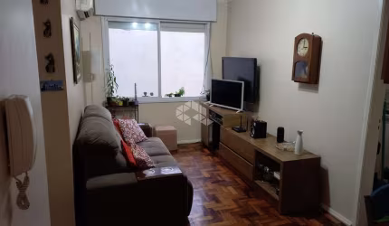Apartamento 1 dormitório semimobiliado para venda no bairro Cristal