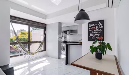 Apartamento 2 dormitórios, 1 suíte, 1 vaga coberta e escriturada, na Zona Sul