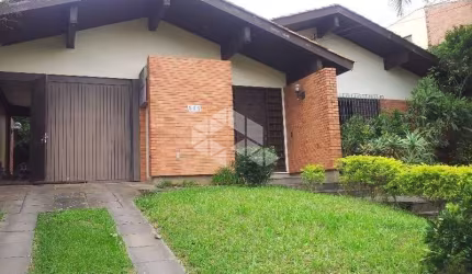 Casa com 3 Quartos e 3 banheiros à Venda no Bairro Cristal