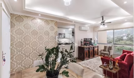 Belo  apartamento, com 2 dormitórios, 2 vagas no Centrinho do Bairro Tristeza