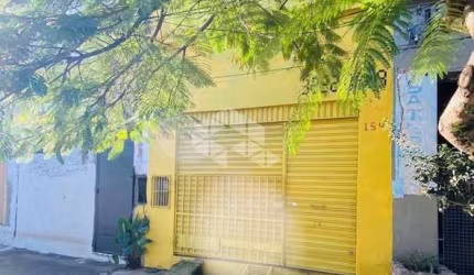 Prédio Comercial/Industrial em terreno com 154,88 m² para venda no Bairro Floresta