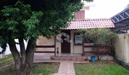 Casa Bairro Tristeza 3 Dormitórios, 6 Vagas