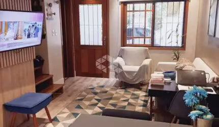 Casa  semimobiliada à venda em condomínio com 3 dormitórios 2 vagas de garagem em Ipanema.