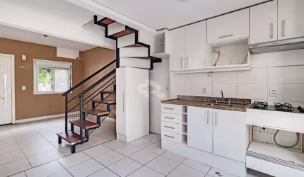 Casa em condomínio com 03 dormitórios - Ipanema