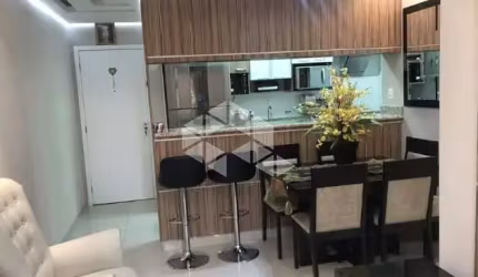 Apartamento com 3 Quartos e 1 banheiro à Venda, 62 m² por R$ 429.000