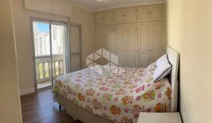 Apartamento à venda com 140m², 4 quartos e 1 vaga