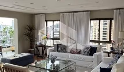 Lindo e Amplo Apartamento 290m² 4  quartos - 3 vagas de garagem na área Nobre do Real Park