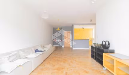 Apartamento à Venda com 2 Quartos sendo 1 Suíte, com 115m²