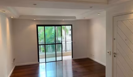 Apartamento à venda em SP, Indianópolis. 3 quartos, 1 suíte, 2 salas, 1 terraço, 3 banheiros, armários, ar condic, despensa, 2 vagas, quart e banheir