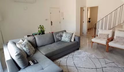 Casa em Bosque da Saúde com 206m²