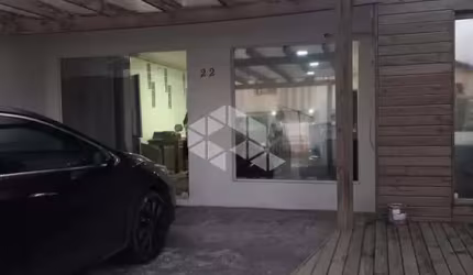 Casa em Torres, 3 dormitórios próximo a Lagoa