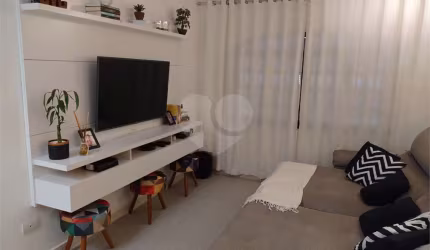 Sobrado a Venda no Jd. Satélite com 3 Dorm suite e 2 vagas