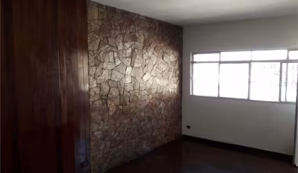 Casa á Venda - Bairro Vila Friburgo