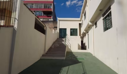 Prédio comercial com 400 mts² - Para aluguel - Centro da Cidade Dutra