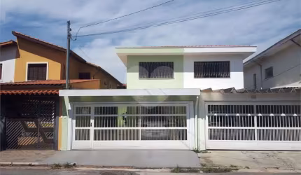 Sobrado + Edícula - Á Venda - Santo Amaro