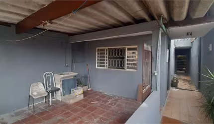 Sobrado 03 quartos a venda  - Região Chácara Santana