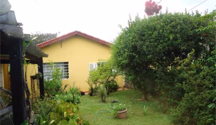 Casa térrea com 02 dormitórios a venda - Bairro Socorro