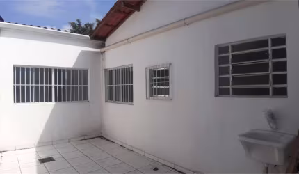 Casa térrea com 08 salas para locação - Região Interlagos