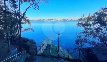 Casa Sobrado pé na água represa do guarapiranga