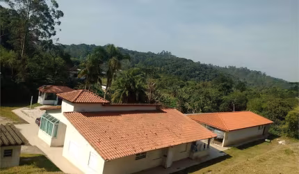 Chácara à venda toda reformada Jardim Álamos  - Parelheiros SP
