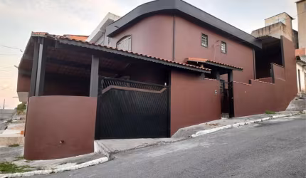 Sobrado á venda na região Interlagos