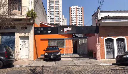 Casa térrea comercial ou residencial com 2 quartos - Parque Santo Antônio