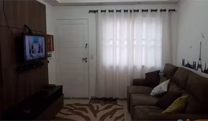 Sobrado em Condomínio fechado á venda em Bairro Interlagos