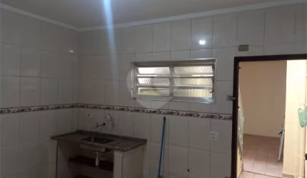 BELO SOBRADO LOCAÇAO NO JD. CLIPER!