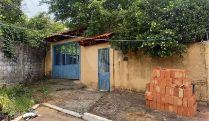 Terreno de 470 m² a venda em Interlagos