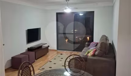 Apartamento  para locação - 03 quartos, uma suíte - Cond. Alto da Boa Vista - Rua Borba Gato