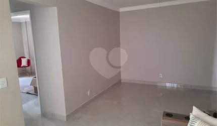Apartamento na Chácara Santo Antônio 2 dormitório, 2 vagas