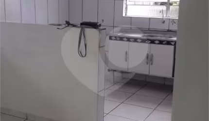 Casa para alugar Jd Castro Alves 3 comodos