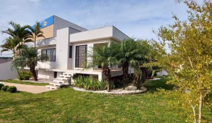 Casa para Venda em Curitiba, Uberaba, 4 dormitórios, 1 suíte, 2 banheiros, 6 vagas