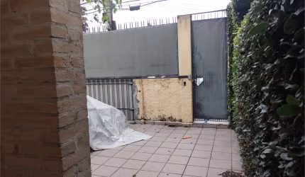 Casa Térrea Residencial/ Comercial na Vila Guarani