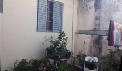 Casa de 2 dormitórios