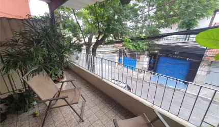 Vende excelente casa com 3 dormitórios no Jabaquara